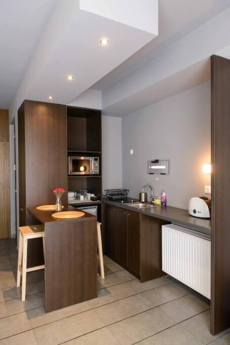 City Lux2Modern Apartment Next To Kerameikos Metro Atene Esterno foto